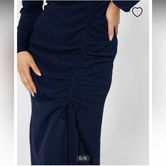 TWIICE Wanderlust Ruched Dress- 4 - Picture 10 of 11